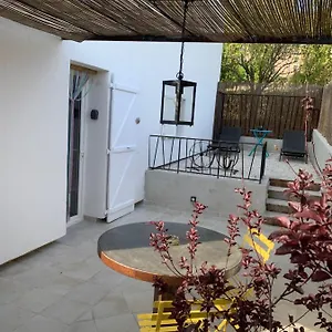 Au Calme Et Belle Terrasse , Peyroules France