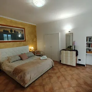 Piramide Gold Appartement